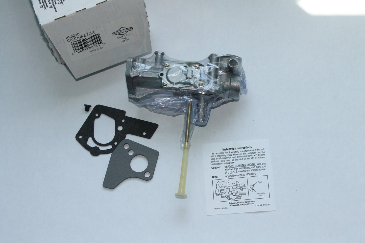 GENUINE OEM BRIGGS & STRATTON PART # 498298 CARBURETOR; 495426, 492611, 490533